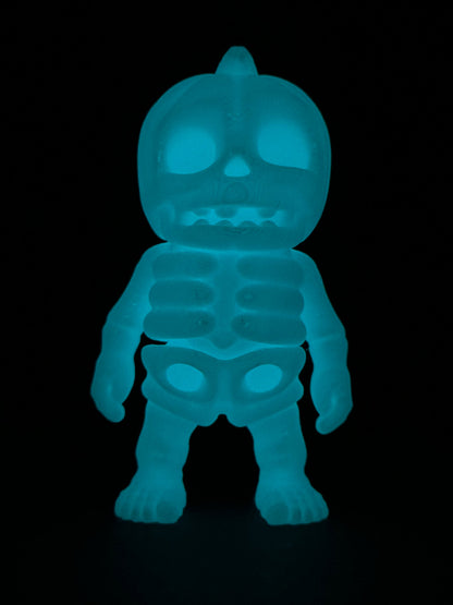 Tiny Pompoen Skeleton